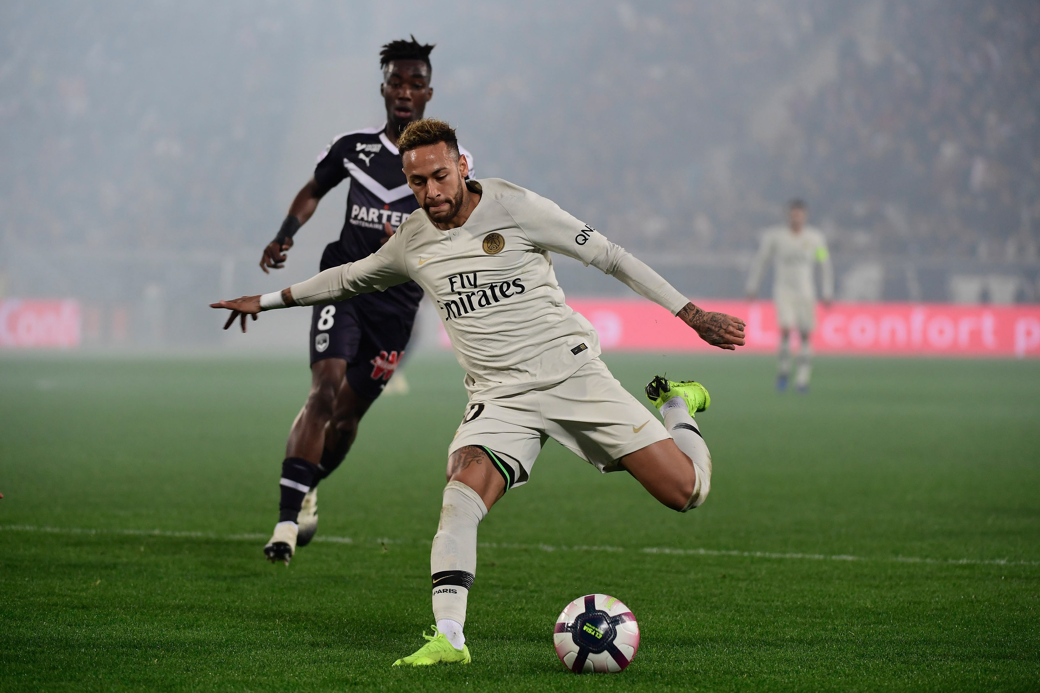 尼克尔森斯攻入制胜一球，波尔多客场险胜的简单介绍