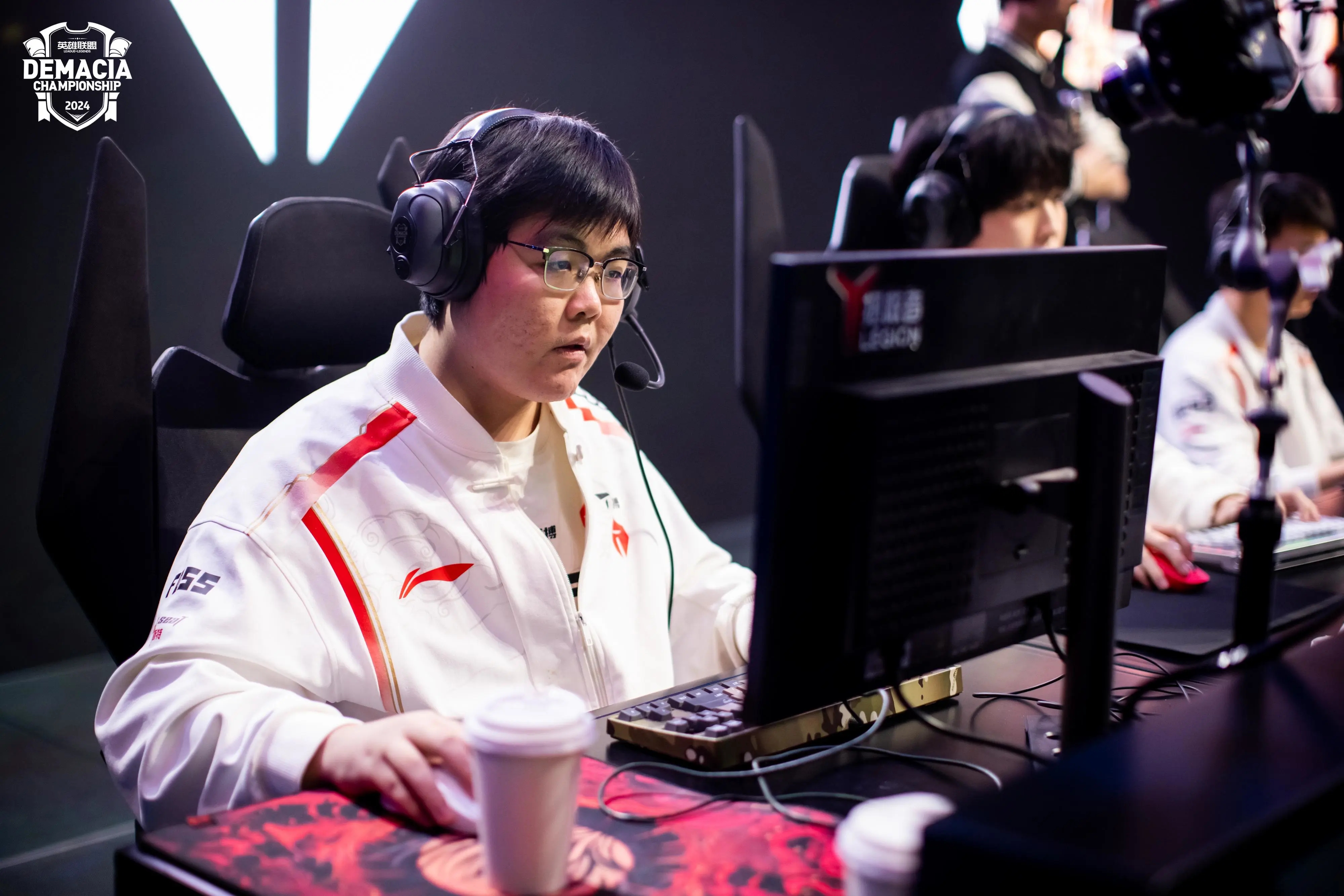 出色发挥引爆全场！，TheShy意外战胜RNG赛场气氛高涨(安全知识竞赛在线答题)